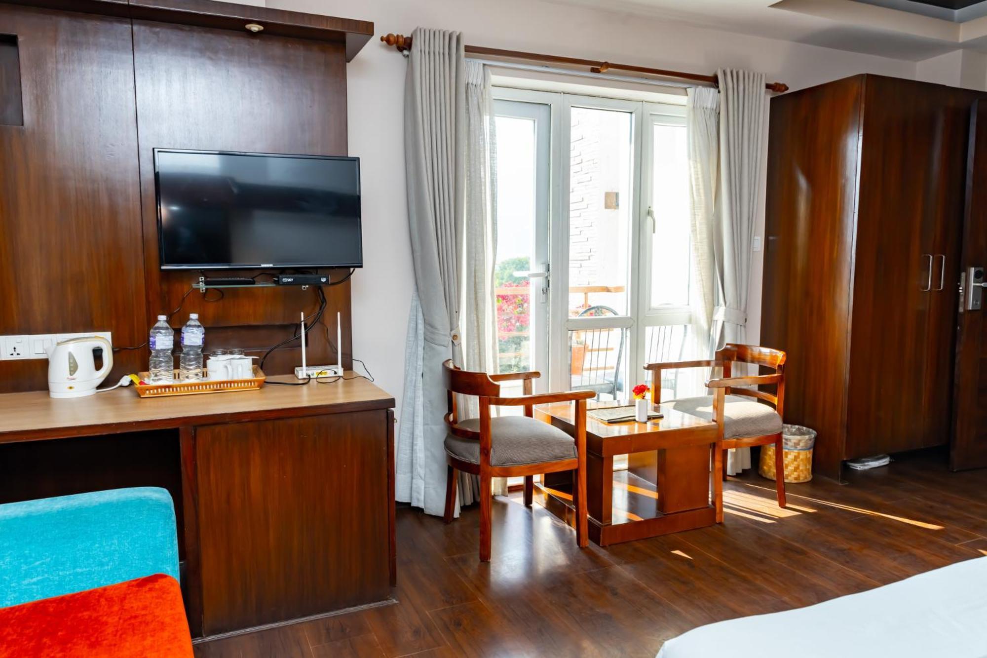 Kathmandu Suite Home 4*
