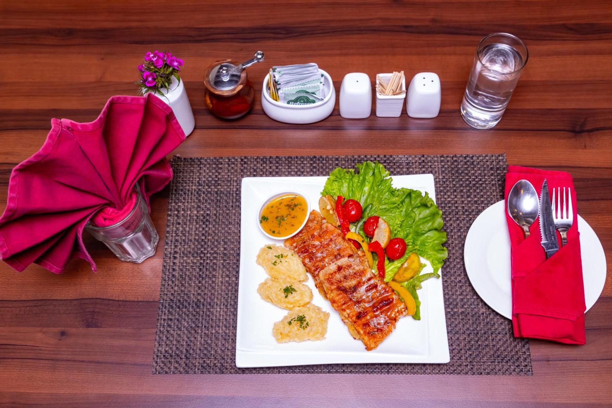 Hotel Kathmandu Suite Home